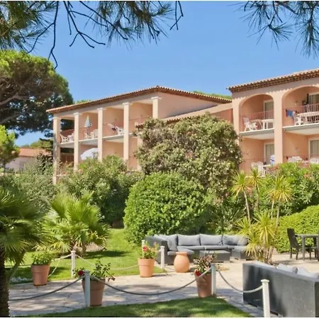 T3 Vue Les Pieds Dans L'eau, Piscine, Clim Apartment *